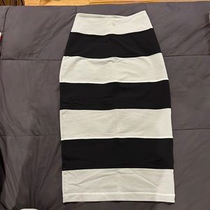 Black and White striped Lululemon skirt